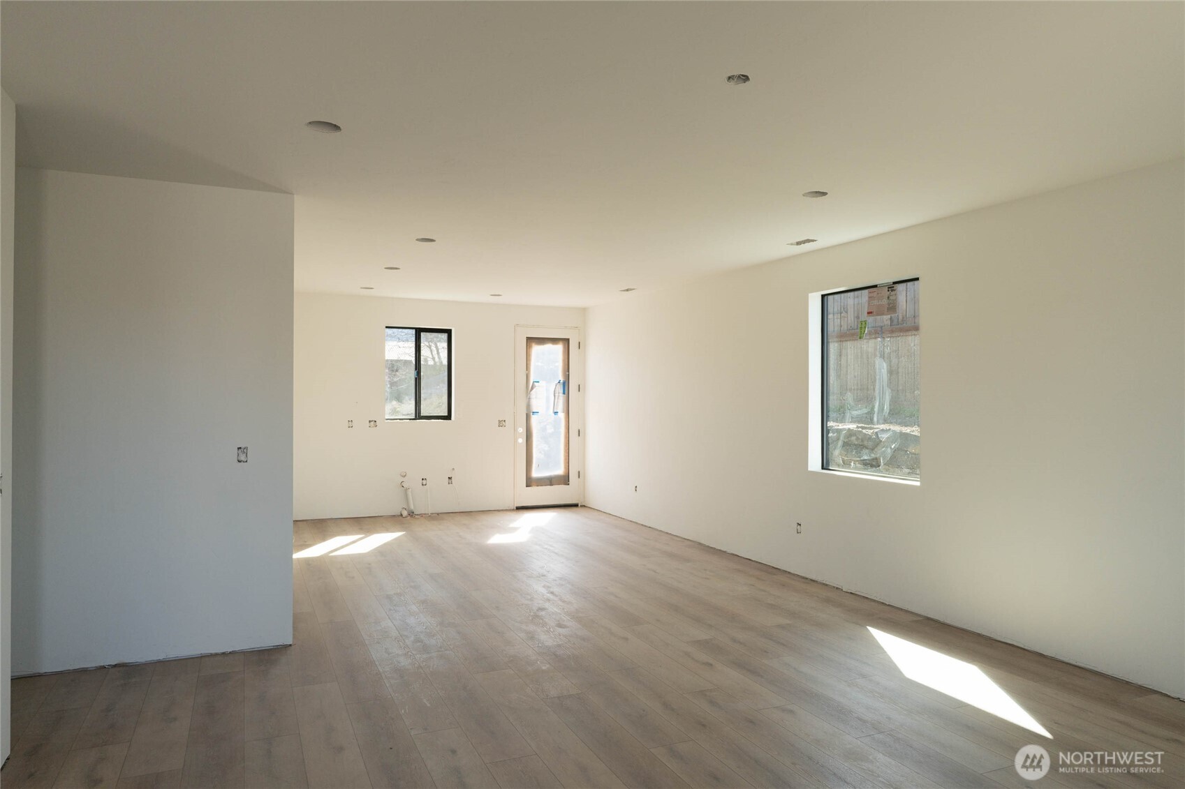 562 South Oasis Loop East Wenatchee, WA 98802 - Photo 23 of 25