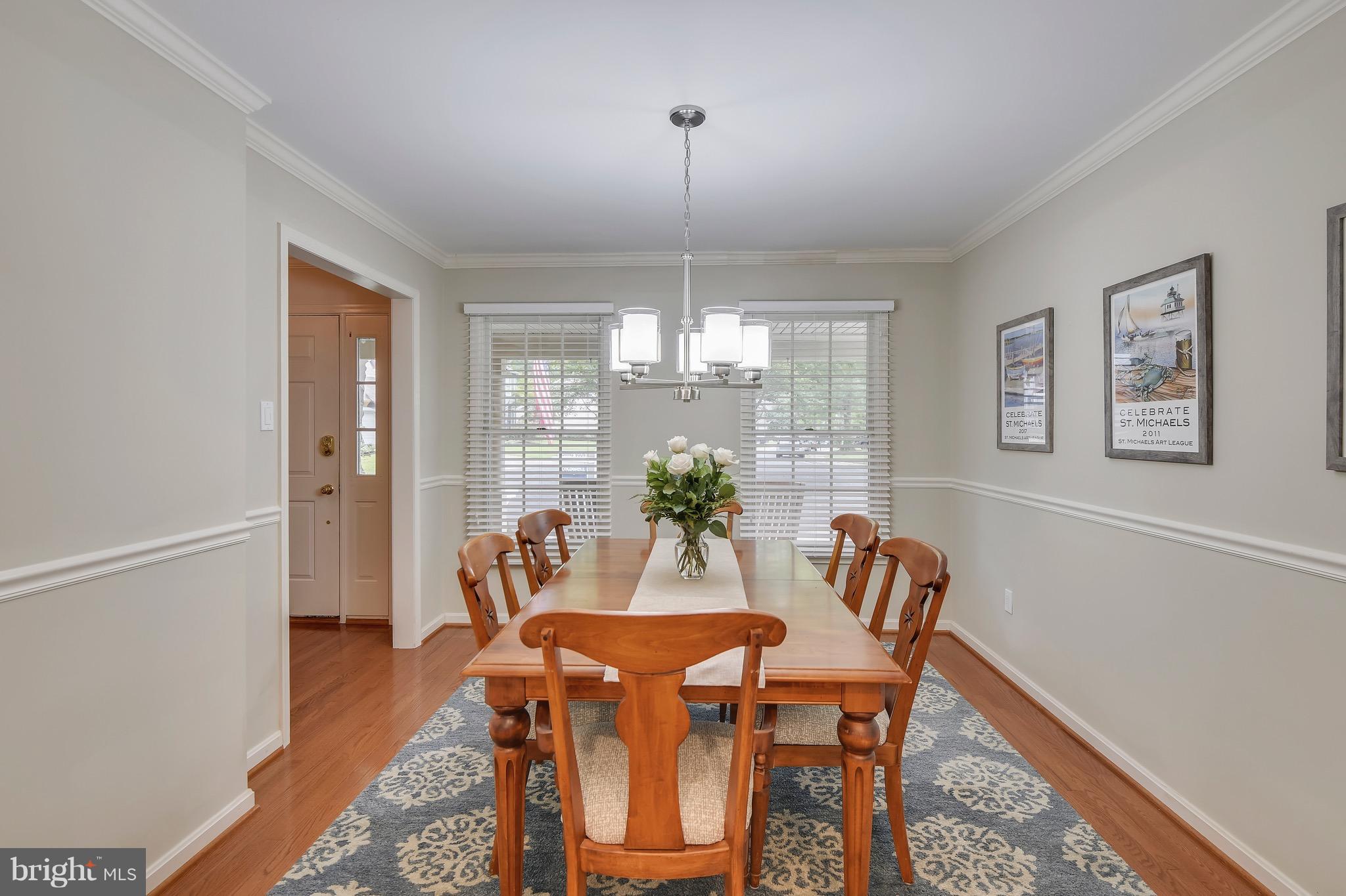 301 Canterfield Road Annapolis, MD 21403 - Photo 9 of 29 Crown molding and chair rail