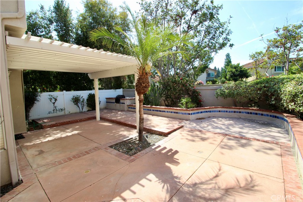 6 Del Azul Irvine, CA 92614 - Photo 20 of 28