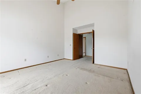 $385,000 | 15801 Dearborn Street, Overland Park, KS 66223