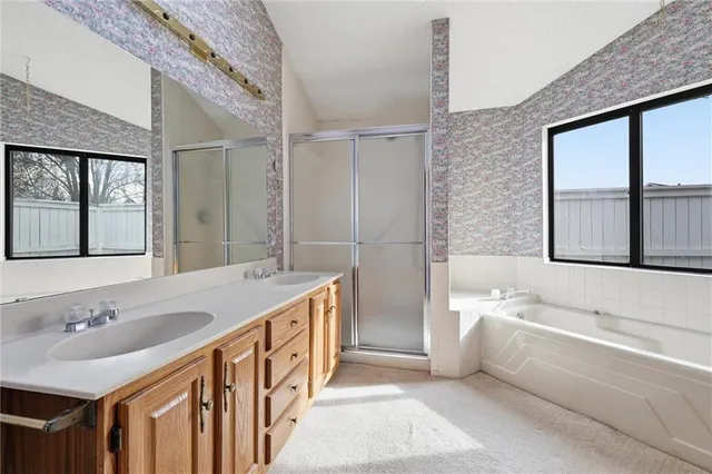 $385,000 | 15801 Dearborn Street, Overland Park, KS 66223