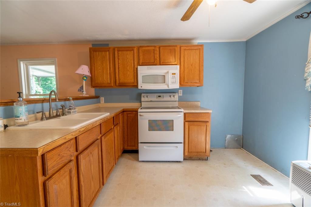 8188 Brotherstwo Road Colfax, NC 27235 - Photo 5 of 31