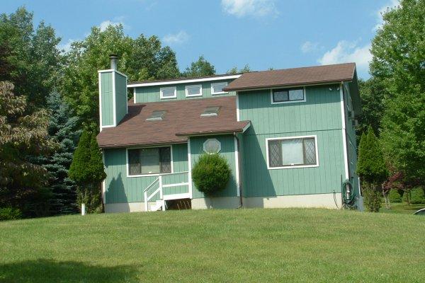 347 Village Road Effort, PA 18330 - Photo 1 of 16 Main Photo