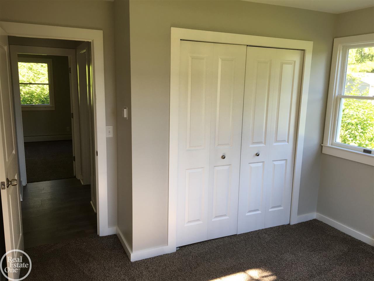 2282 Lakeshore Road Applegate, MI 48401 - Photo 22 of 55 31385181-22.JPG