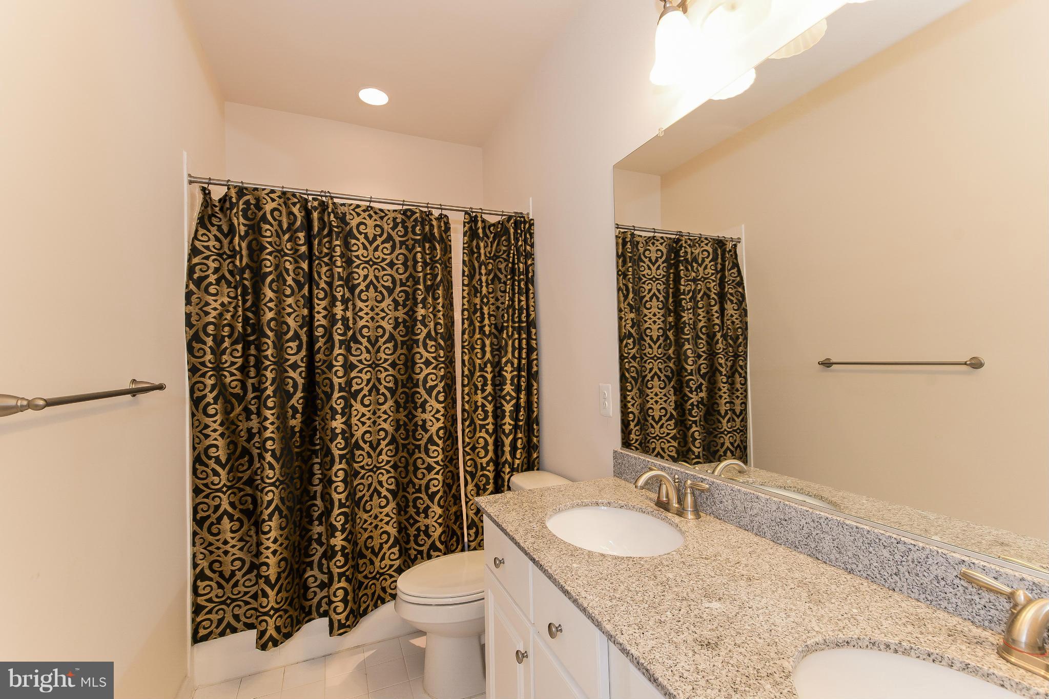 513 Watkins Mill Road Gaithersburg, MD 20878 - Photo 16 of 23 Bath