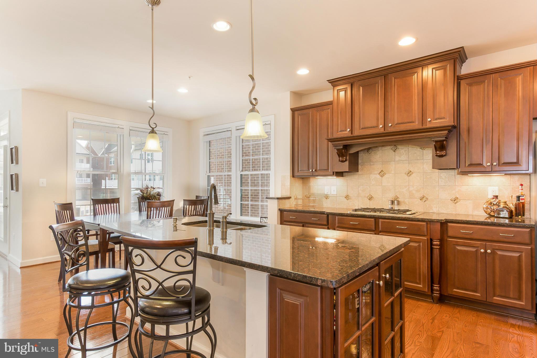 513 Watkins Mill Road Gaithersburg, MD 20878 - Photo 7 of 23 Kitchen