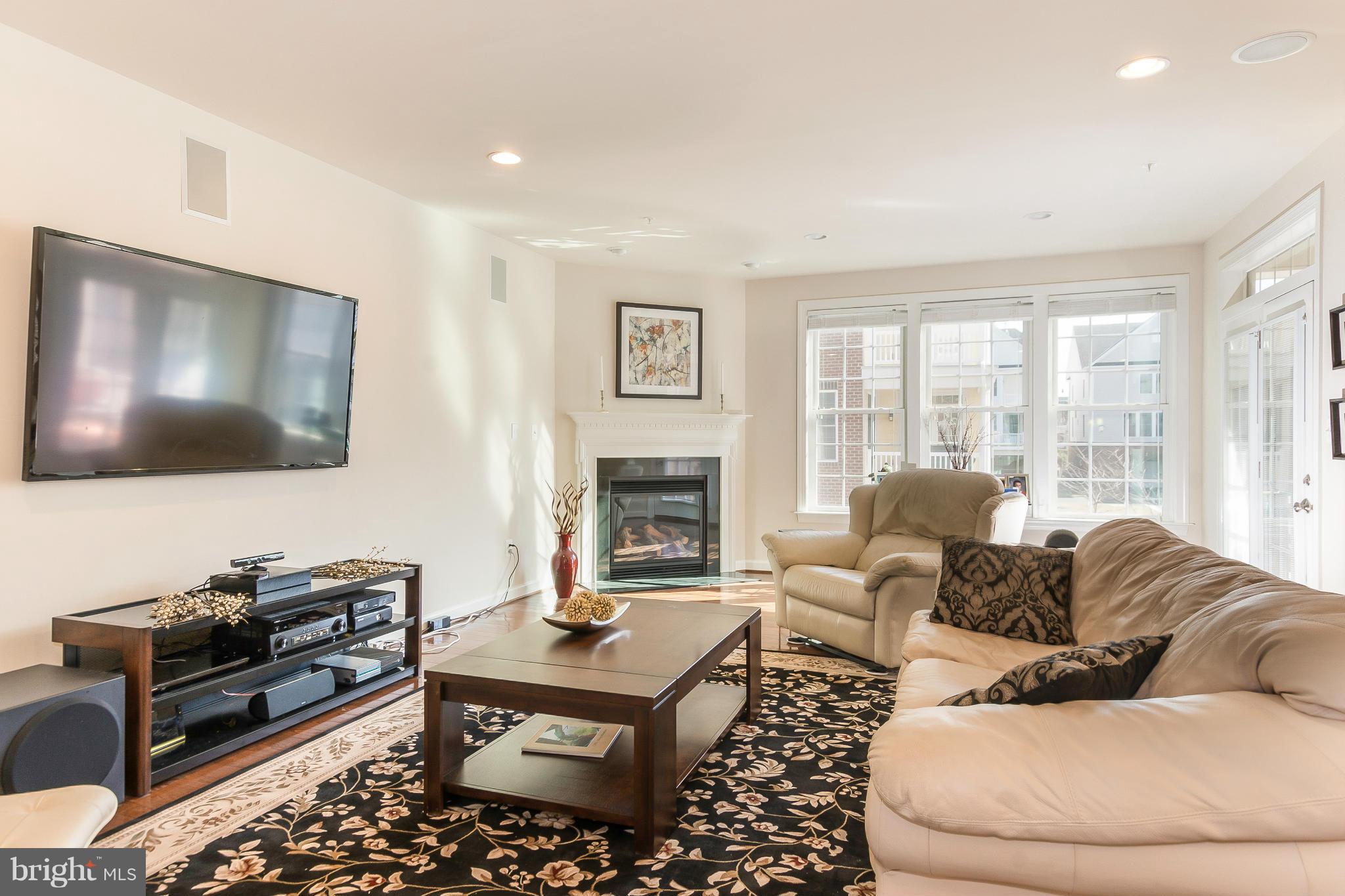 513 Watkins Mill Road Gaithersburg, MD 20878 - Photo 10 of 23 Family Room