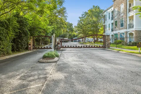 $348,500 | 2600 Hillsboro Pike, Unit 226, Nashville, TN 37212