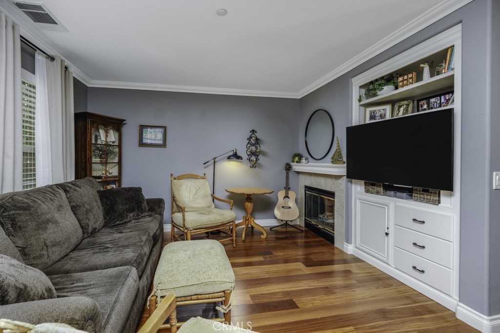 80 Three Vines Court Ladera Ranch, CA 92694 - Photo 3 of 29 Living Room