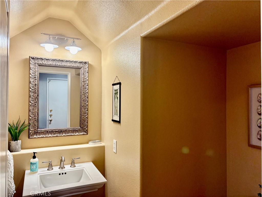 80 Three Vines Court Ladera Ranch, CA 92694 - Photo 10 of 29