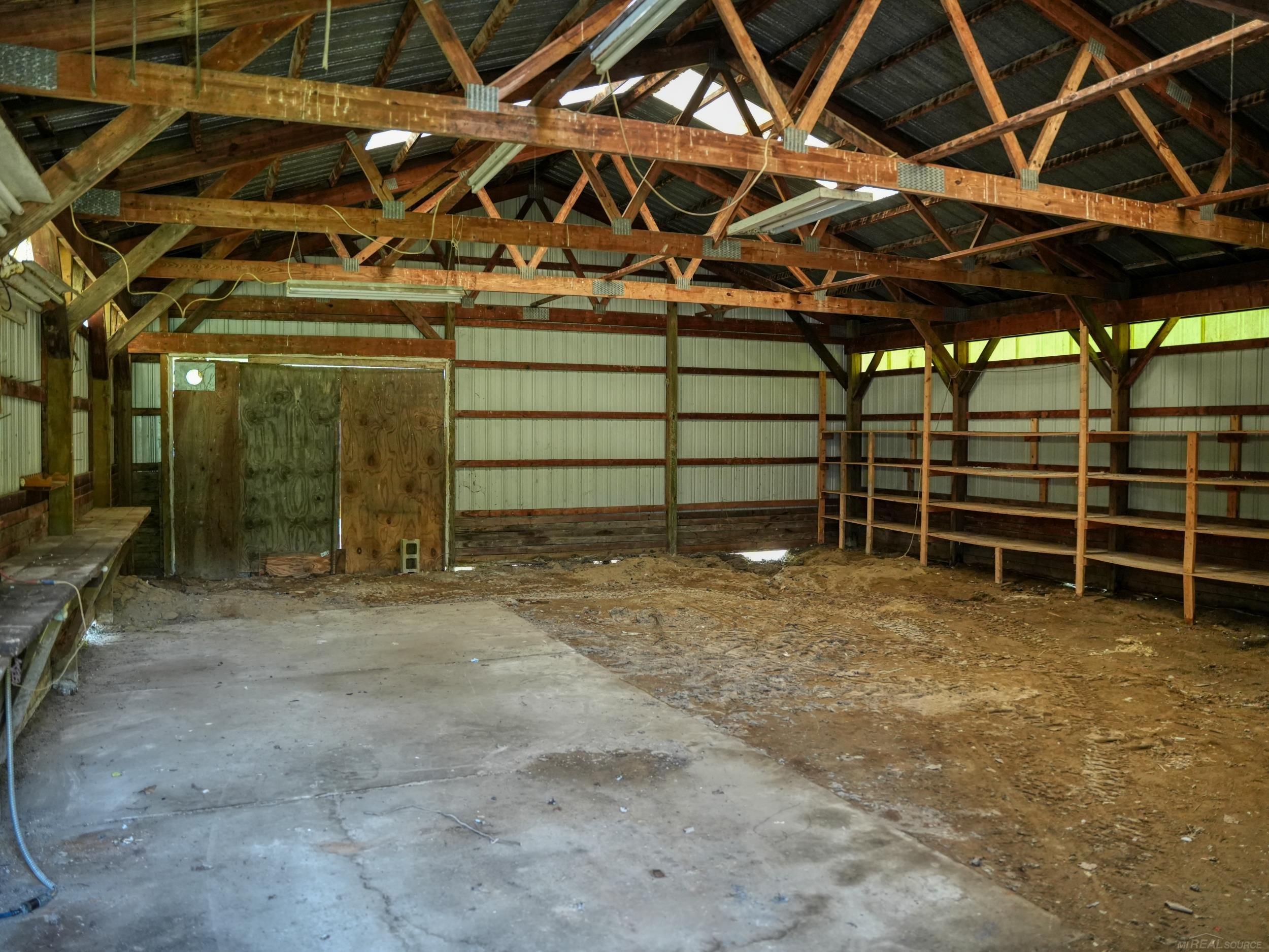 1980 Hessen Road Columbus, MI 48063 - Photo 8 of 31
