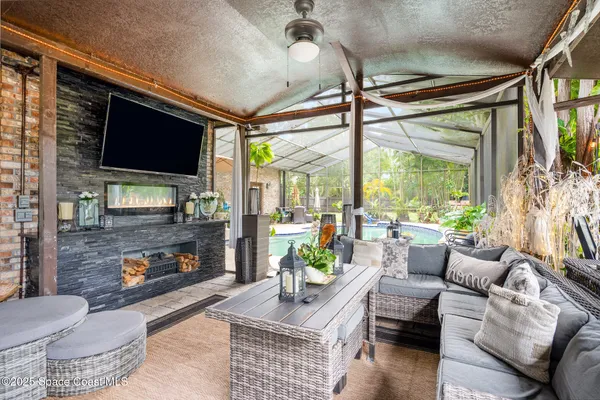 $750,000 | 562 Lake Ashley Circle, Melbourne, FL 32904