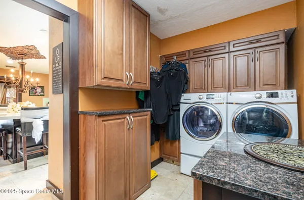 $750,000 | 562 Lake Ashley Circle, Melbourne, FL 32904