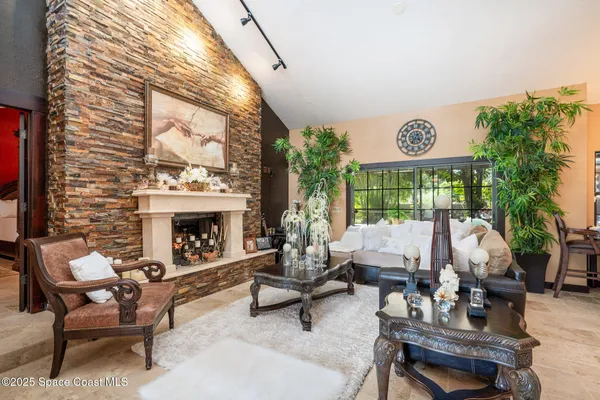 $750,000 | 562 Lake Ashley Circle, Melbourne, FL 32904