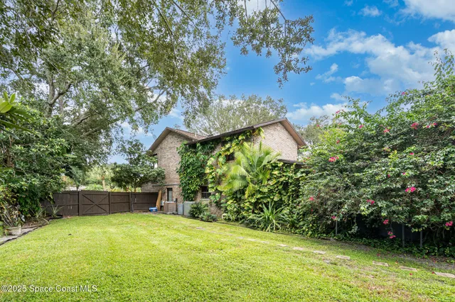 $850,000 | 562 Lake Ashley Circle, Melbourne, FL 32904