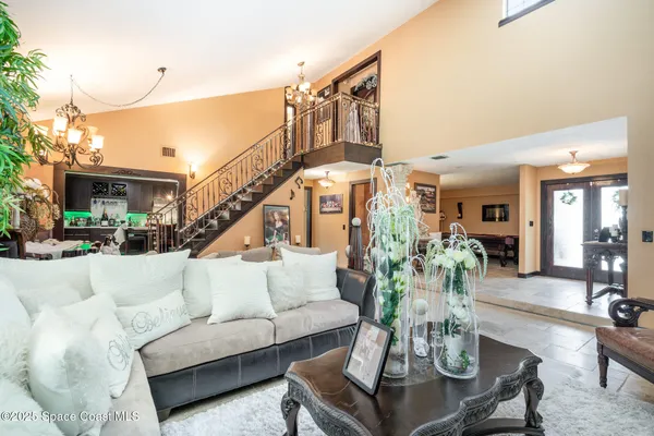 $750,000 | 562 Lake Ashley Circle, Melbourne, FL 32904