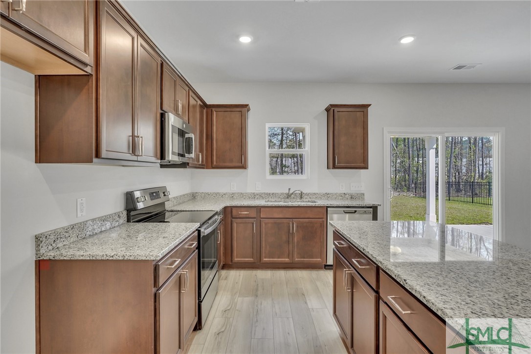 138 Jepson Way Pooler, GA 31322 - Photo 4 of 25