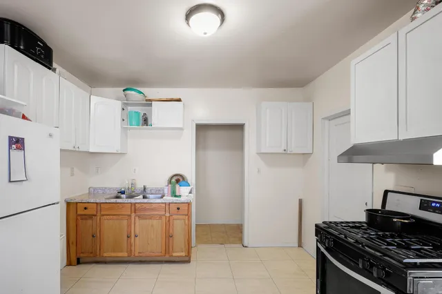 $385,000 | 918 Queen Avenue North, Minneapolis, MN 55411