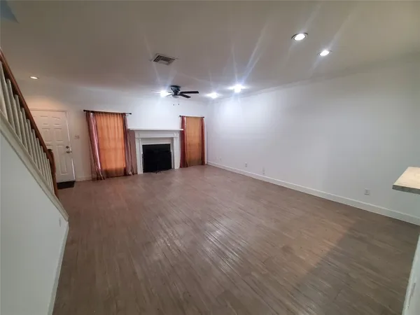 $1,595 | 17473 Red Oak Drive, Unit 7473, Houston, TX 77090