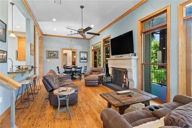 $725,000 | 338 Hay Place, New Orleans, LA 70124