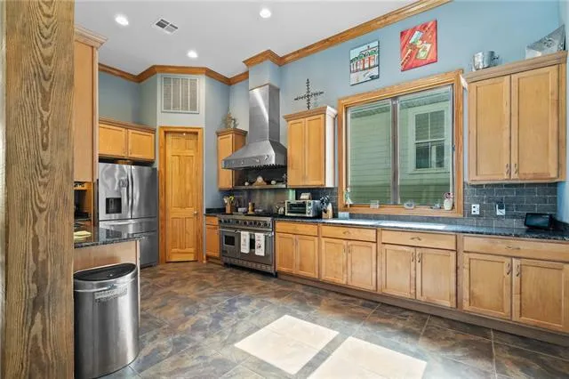 $725,000 | 338 Hay Place, New Orleans, LA 70124