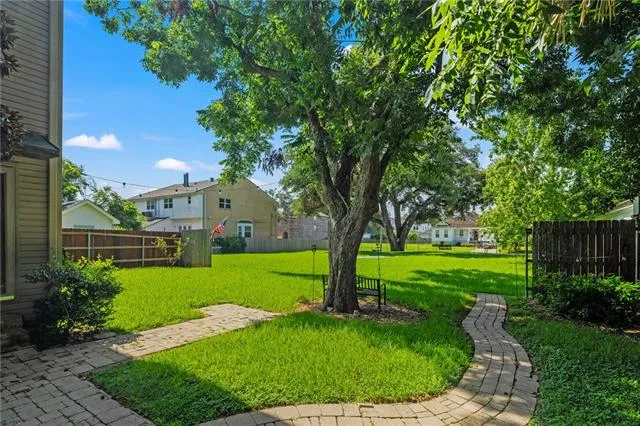 $725,000 | 338 Hay Place, New Orleans, LA 70124