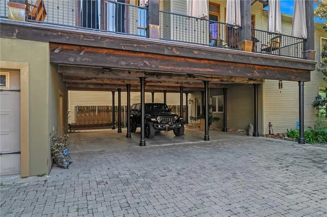 $725,000 | 338 Hay Place, New Orleans, LA 70124