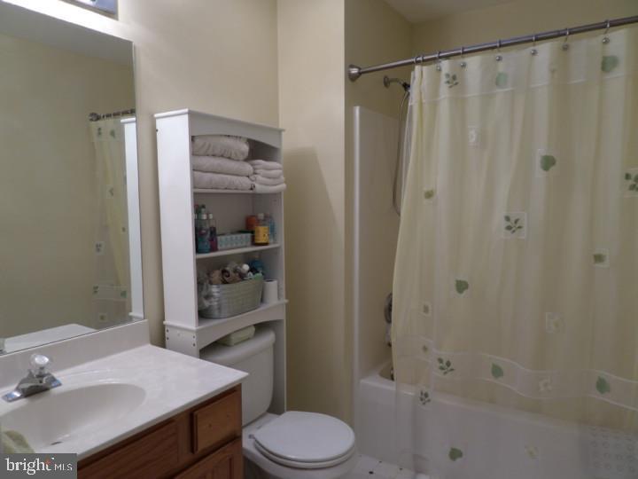 1039 Union Square Road Nottingham, PA 19362 - Photo 20 of 25 Bathroom