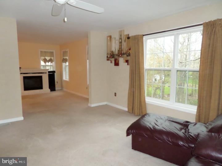 1039 Union Square Road Nottingham, PA 19362 - Photo 8 of 25 Family Room