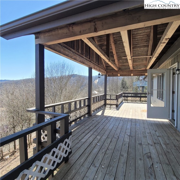 317 Skiview Road Seven Devils, NC 28604 - Photo 19 of 44 Gallery Image 19