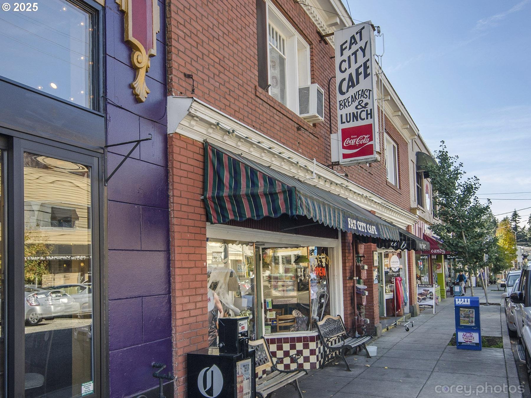 7733 Southwest 42nd Avenue Portland, OR 97219 - Photo 35 of 44