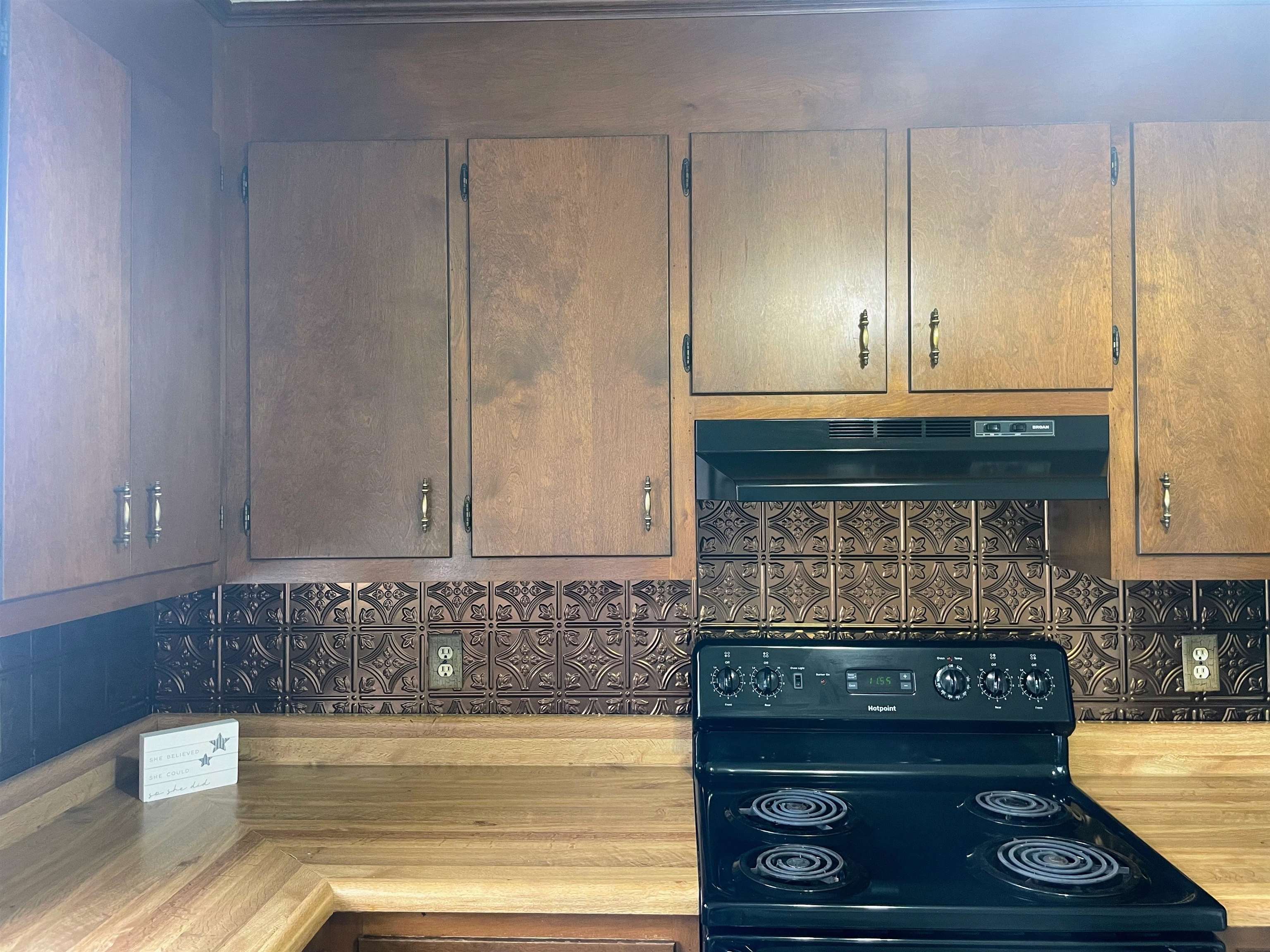 1201 4th Street Waynesboro, VA 22980 - Photo 12 of 32 Decorative Backsplash!