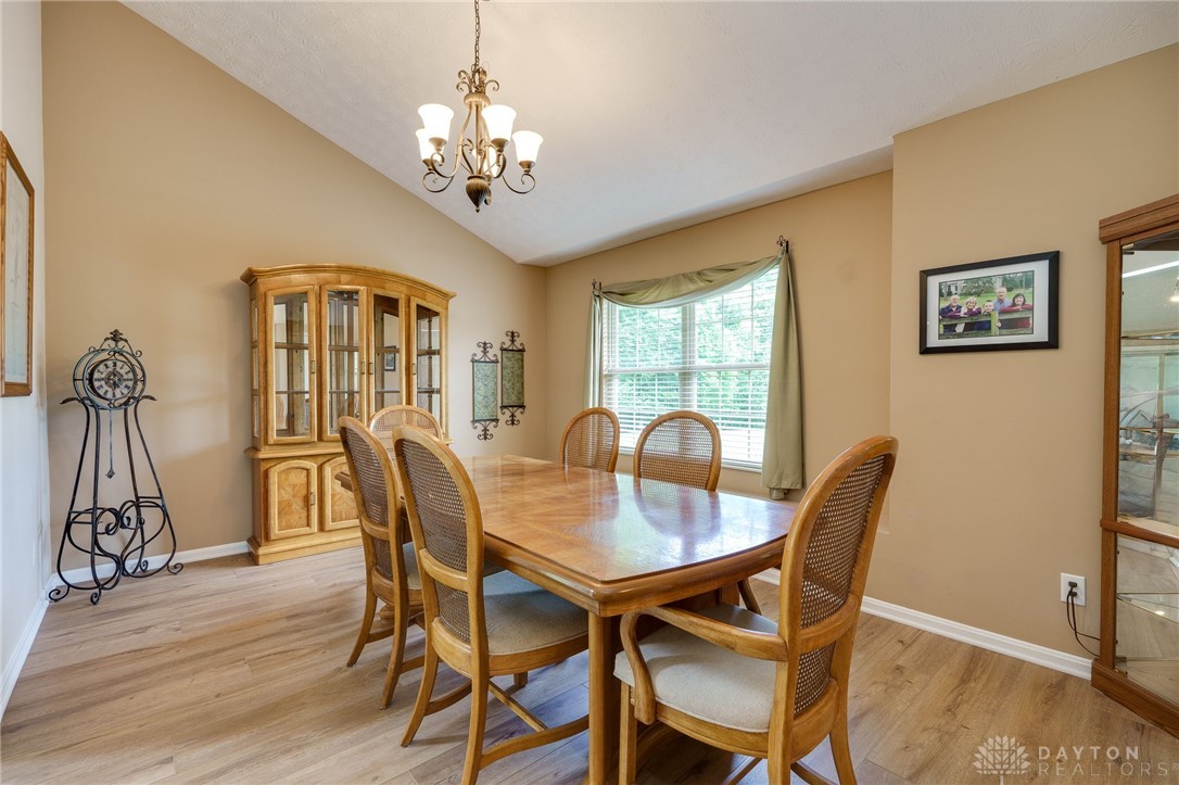 3959 Centerville Road Bellbrook, OH 45305 - Photo 13 of 67