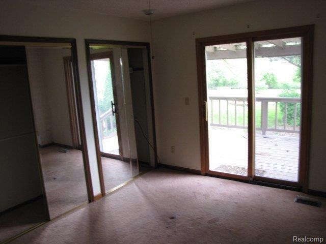 1590 Parke Street Rochester, MI 48307 - Photo 9 of 11 Bedroom