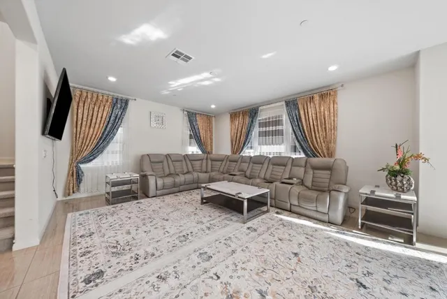 $1,250,000 | 1251 South Magnolia Avenue, El Cajon, CA 92020