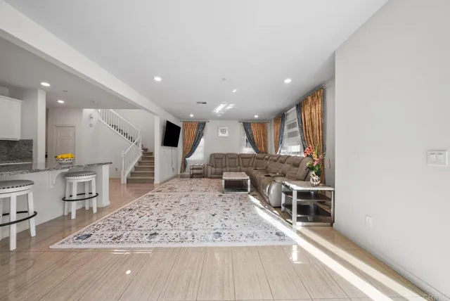 $1,250,000 | 1251 South Magnolia Avenue, El Cajon, CA 92020