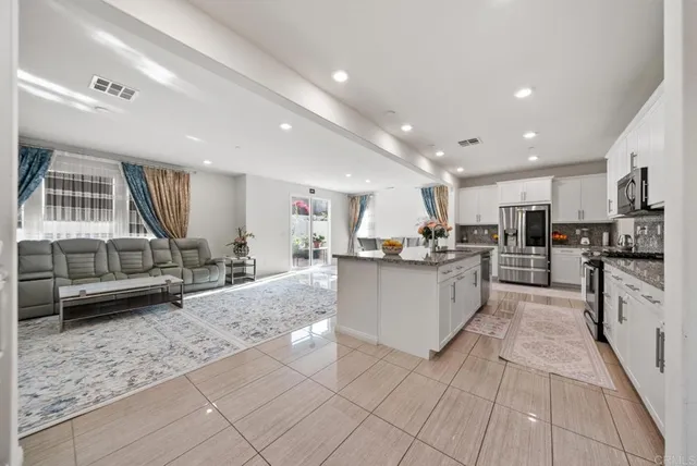 $1,250,000 | 1251 South Magnolia Avenue, El Cajon, CA 92020