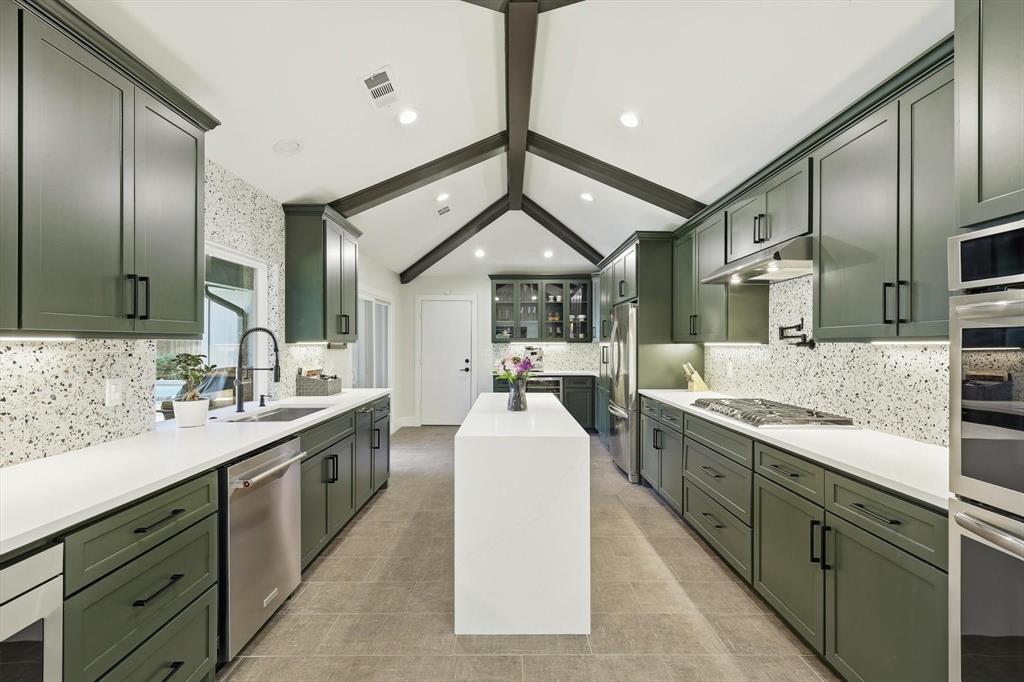 5516 Bent Trail Dallas, TX 75248 - Photo 8 of 26