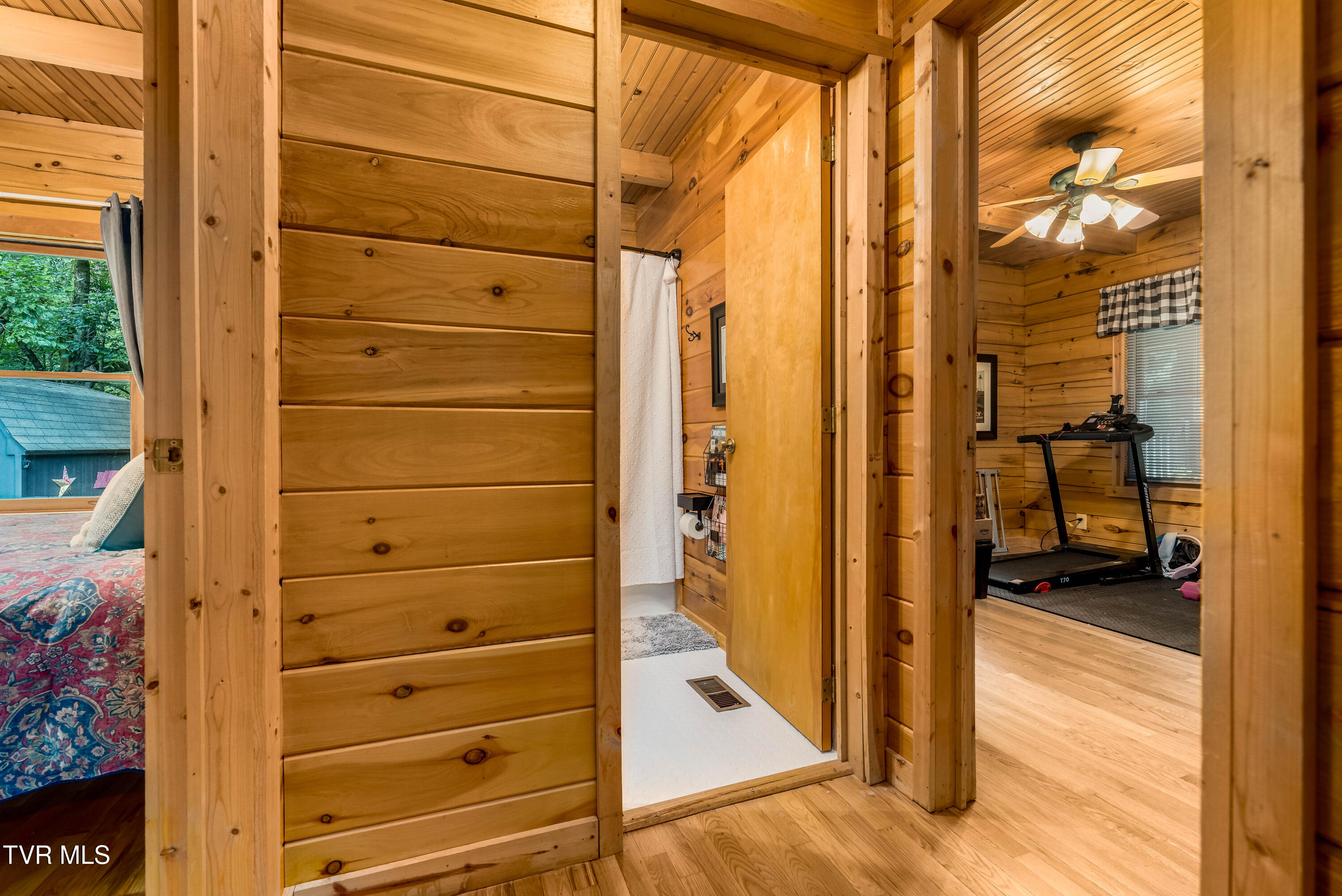 135 Grindstaff Hollow Road Elizabethton, TN 37643 - Photo 42 of 116 135 Grindstaff Hollow (74 of 83)