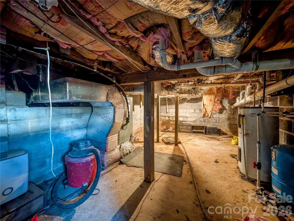 $250,000 | 97 Tom Sparks Road, Spruce Pine, NC 28777