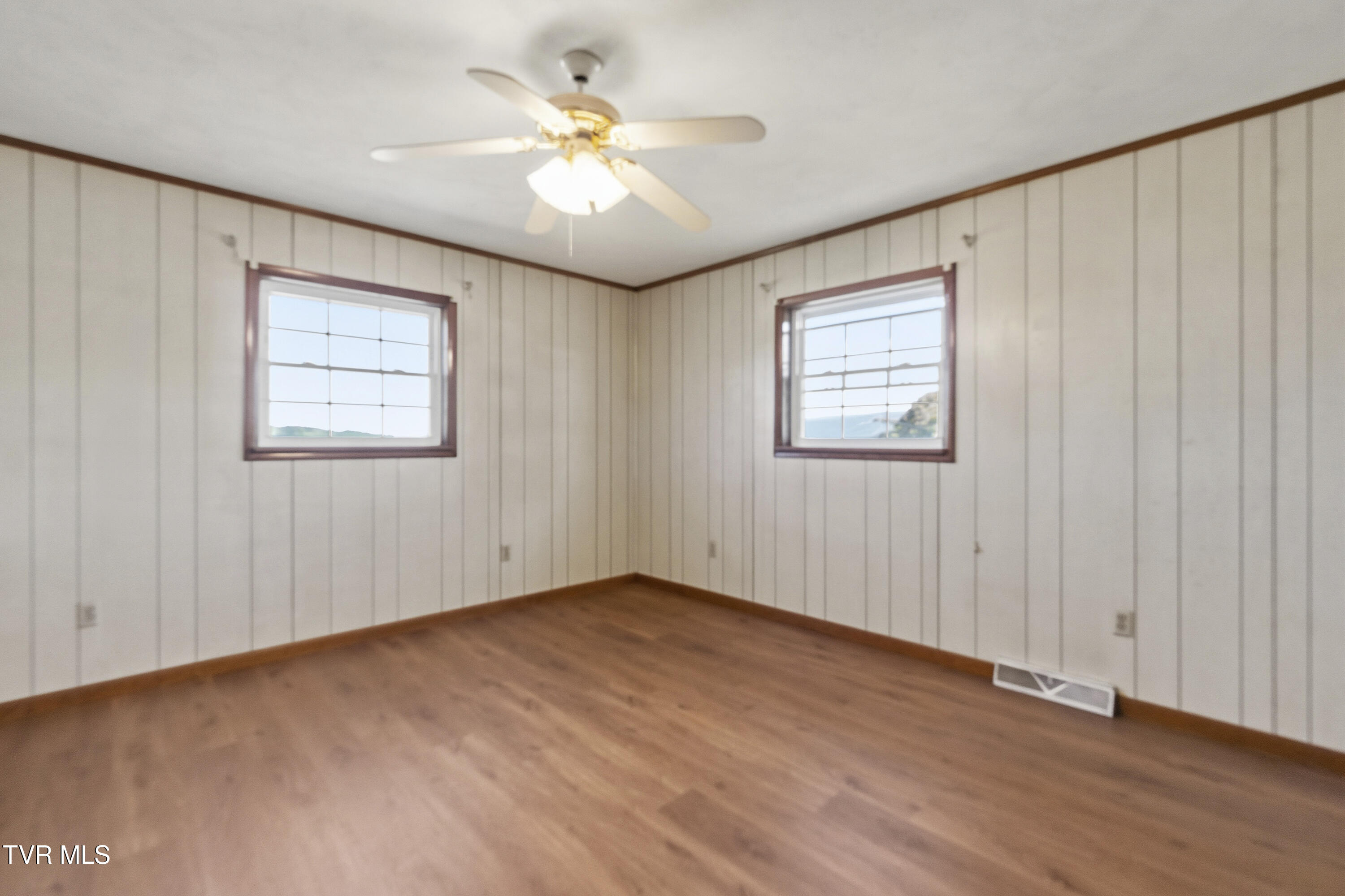 575 West Allens Bridge Road Greeneville, TN 37743 - Photo 24 of 70 DSC09003