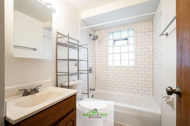 $1,995 | 1434 Josephine Street, Waukesha, WI 53186