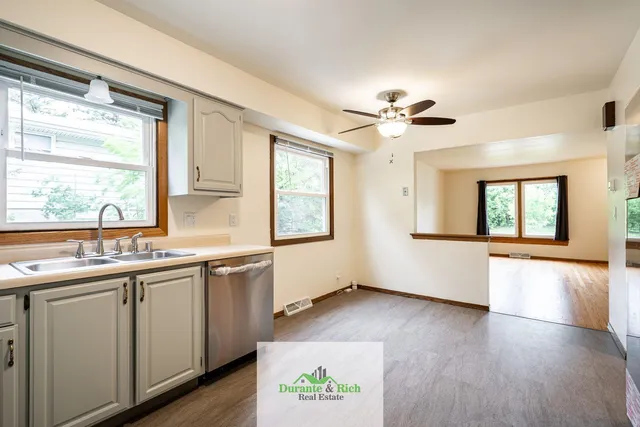 $1,995 | 1434 Josephine Street, Waukesha, WI 53186