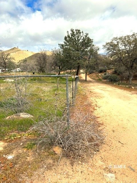 1711 Bodfish Canyon Road Bodfish, CA 93205 - Photo 5 of 15