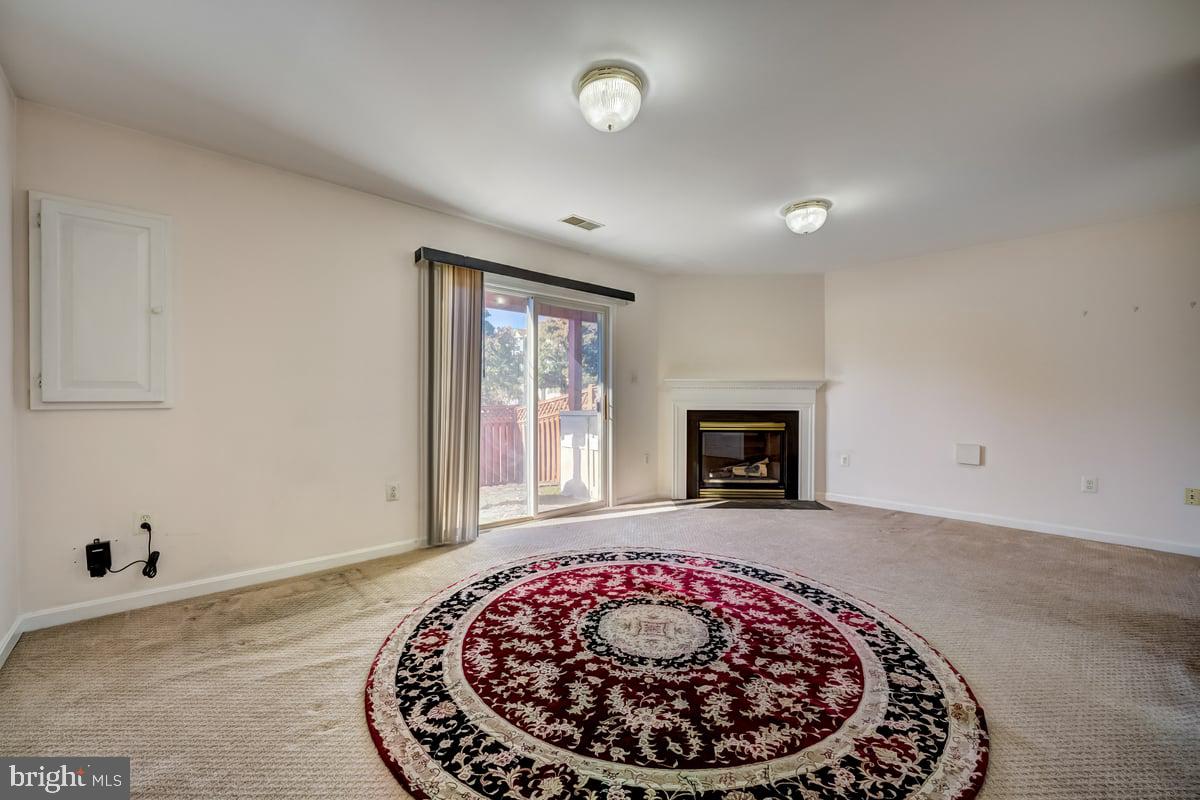 9216 Lorton Valley Road Lorton, VA 22079 - Photo 3 of 38 Gallery Image 3