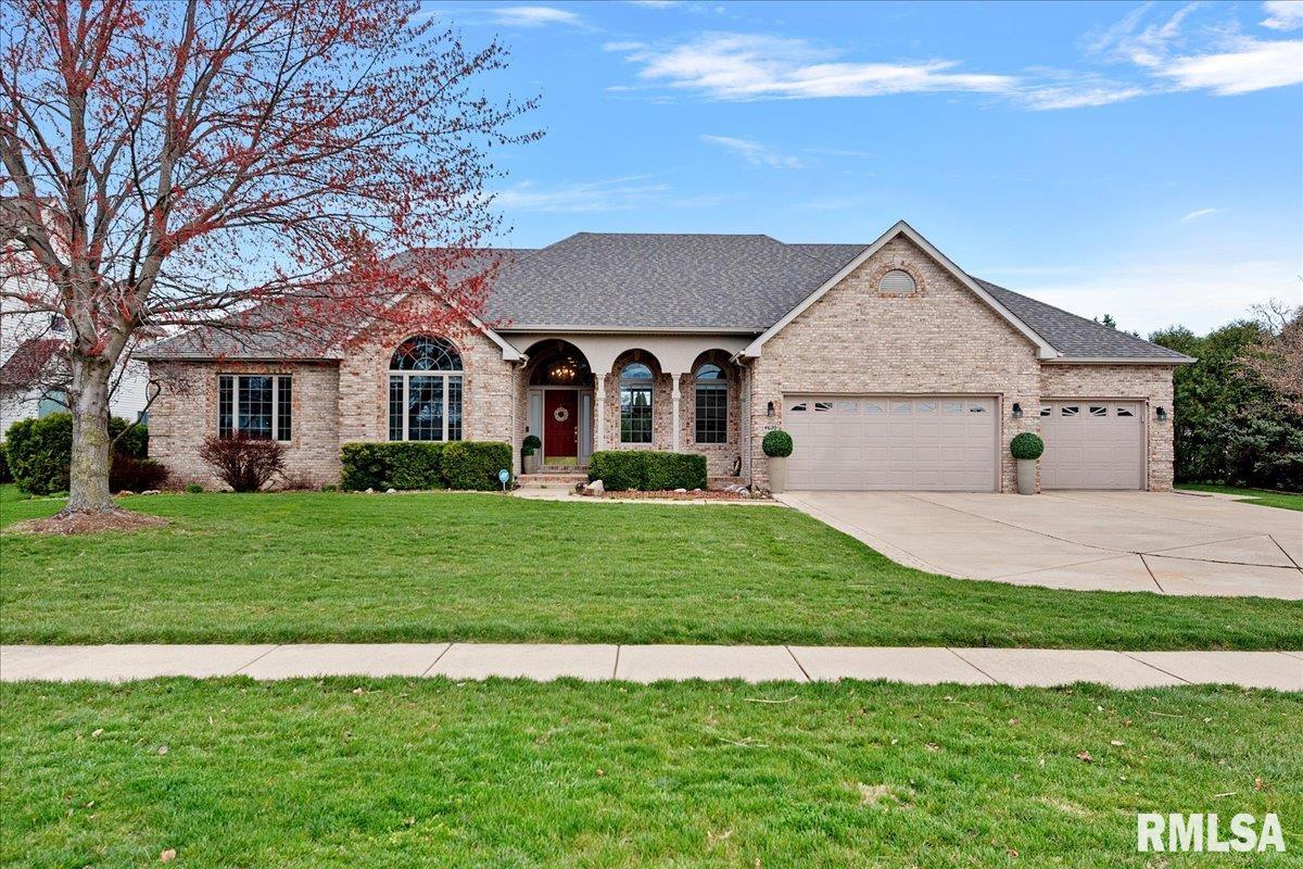 4620 Foxhall Lane Springfield, IL 62711 - Photo 1 of 65