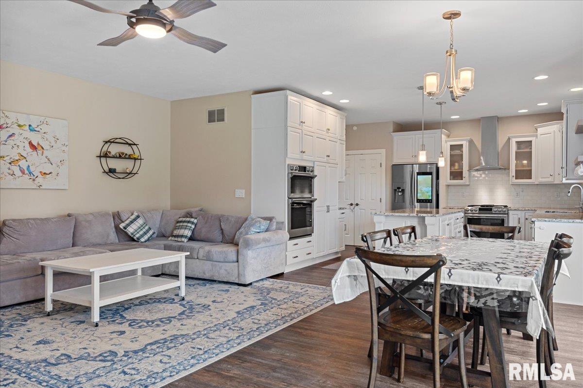4620 Foxhall Lane Springfield, IL 62711 - Photo 25 of 65