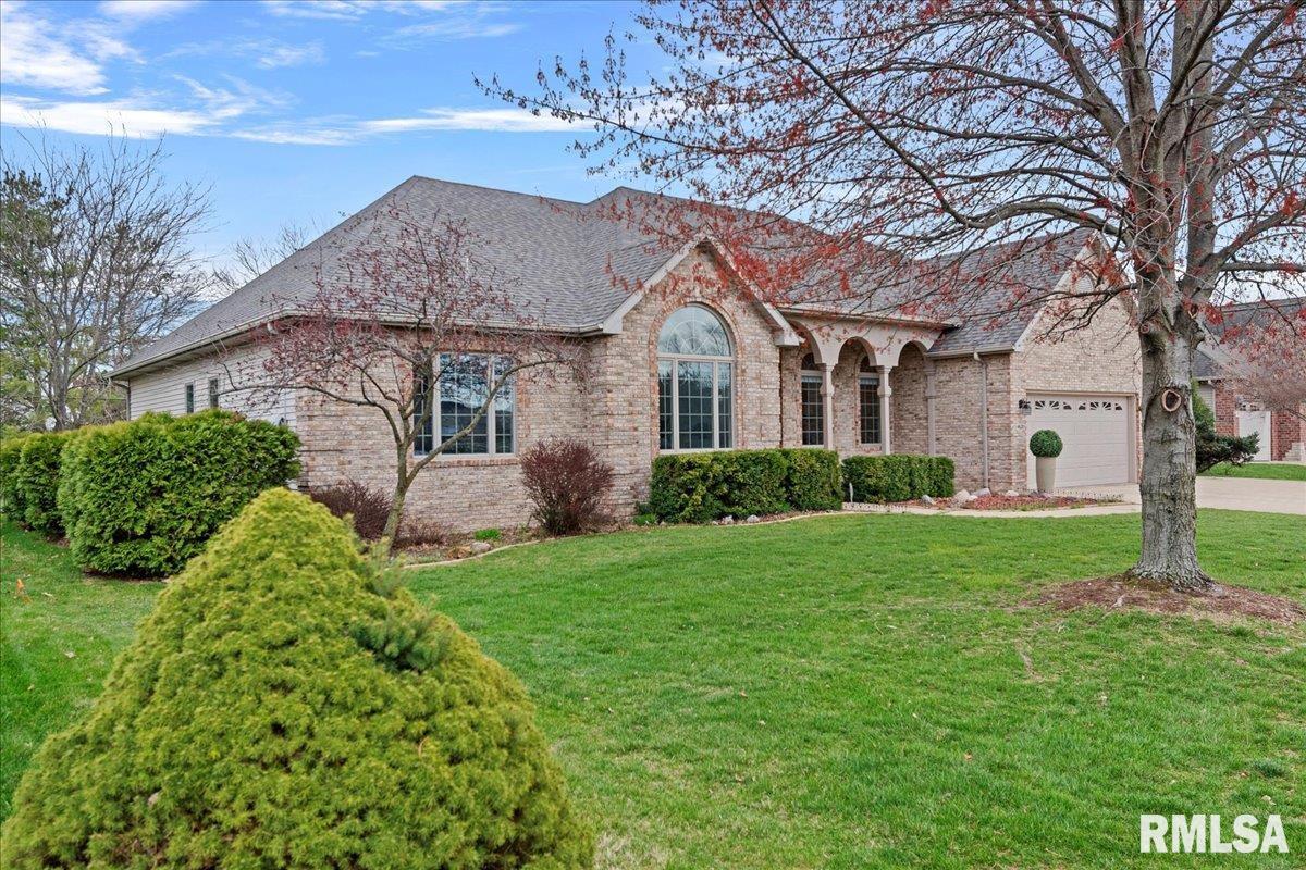 4620 Foxhall Lane Springfield, IL 62711 - Photo 3 of 65