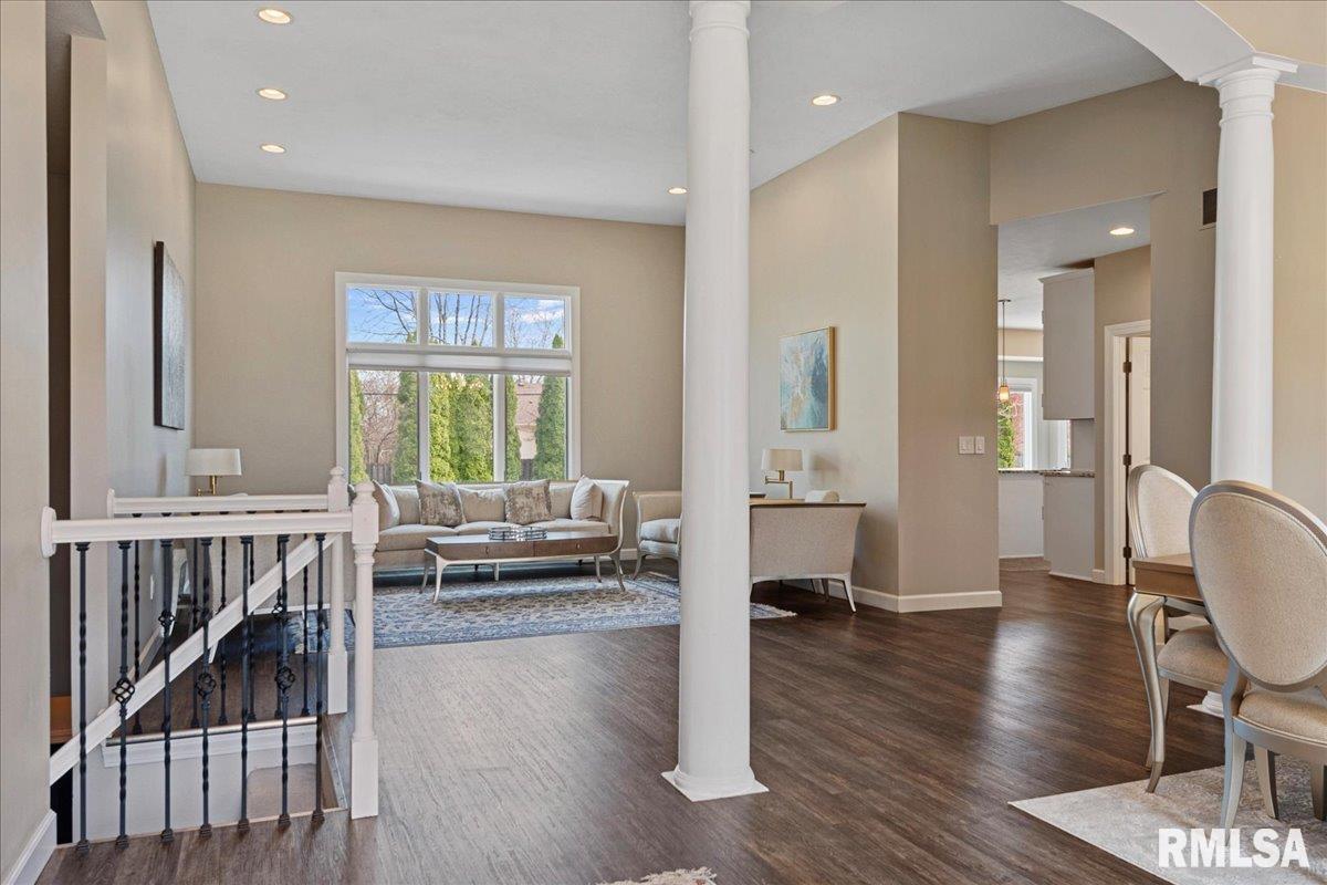 4620 Foxhall Lane Springfield, IL 62711 - Photo 6 of 65