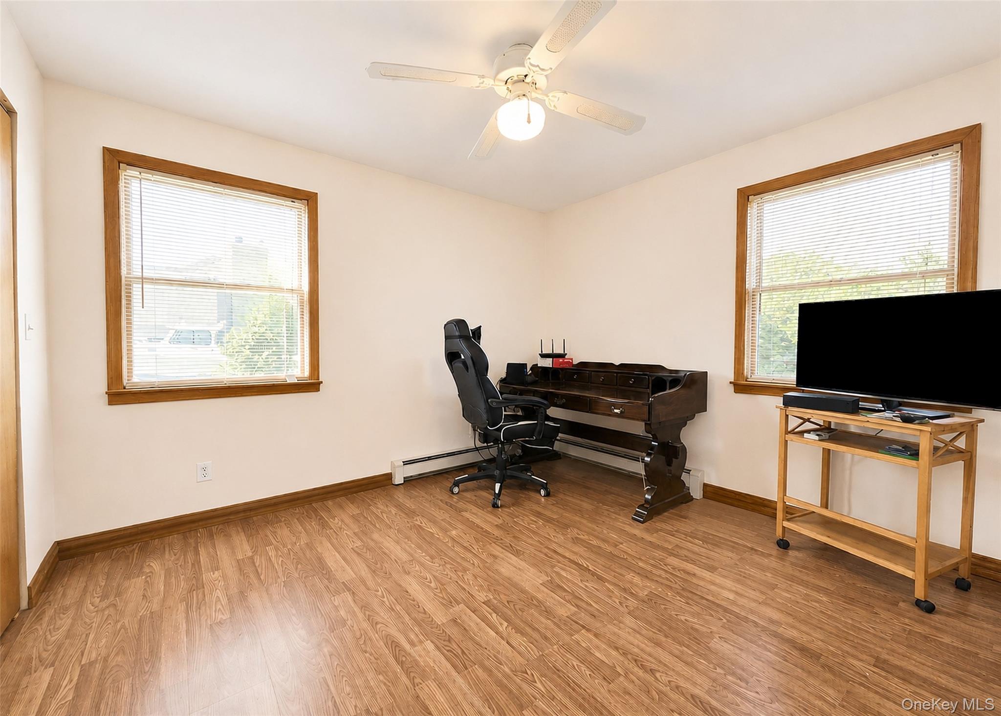 635 Farmveu Road Mattituck, NY 11952 - Photo 15 of 30 Bedroom on Frist floor or office space